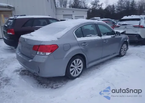 2010 Subaru Legacy 2.5I Limited из США, поврежденный, VIN 4S3BMBK61A3246288